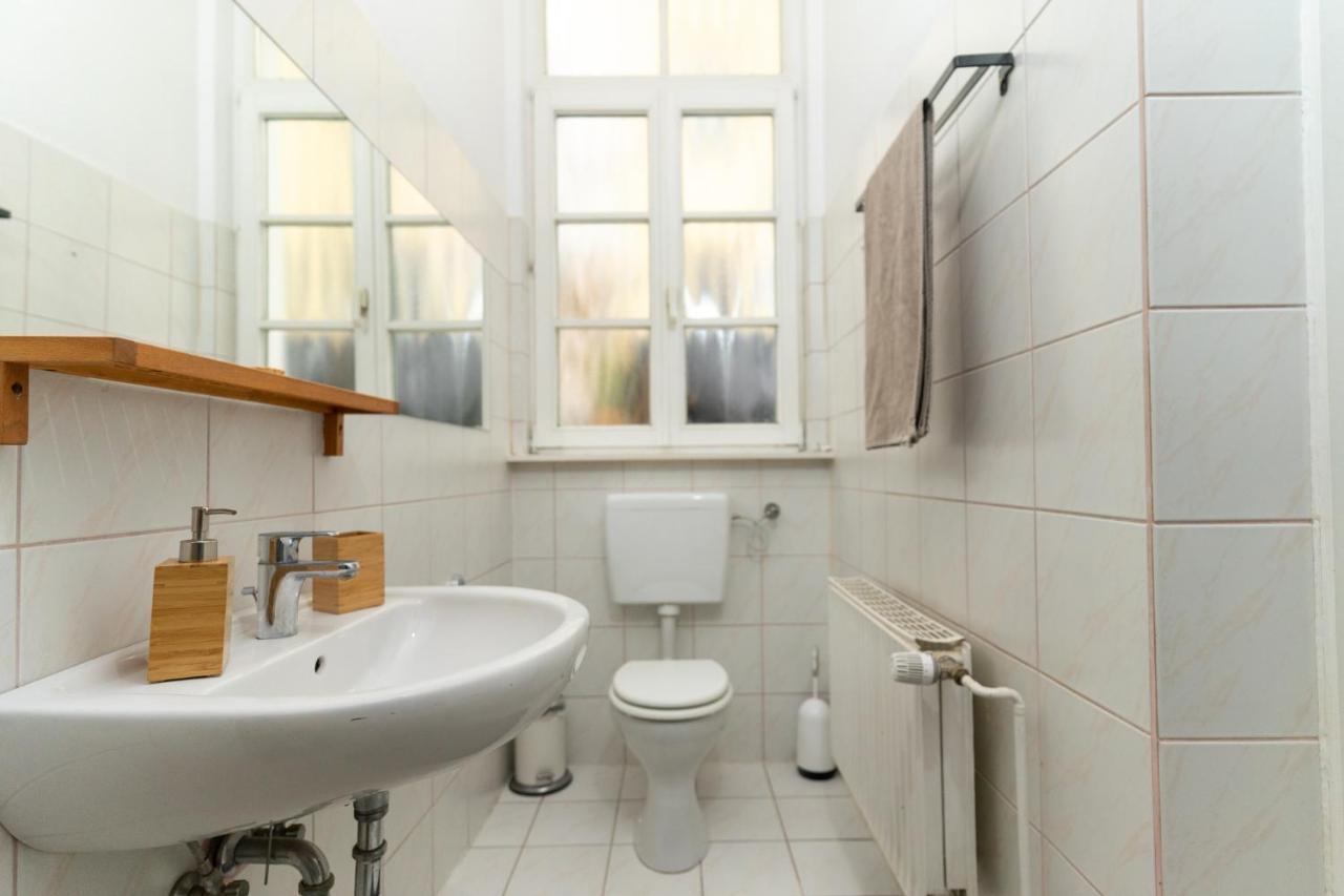 Pestahome Apartment *